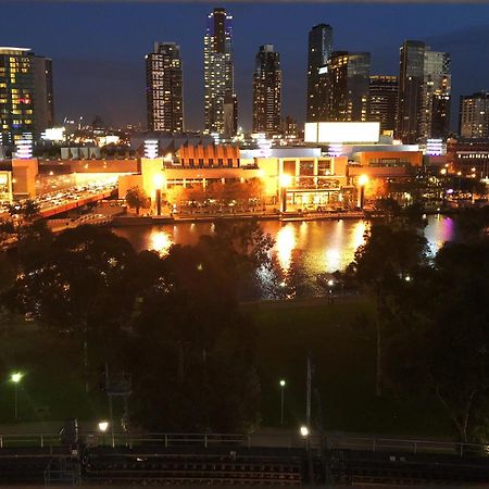 Melbourne River Views Buitenkant foto